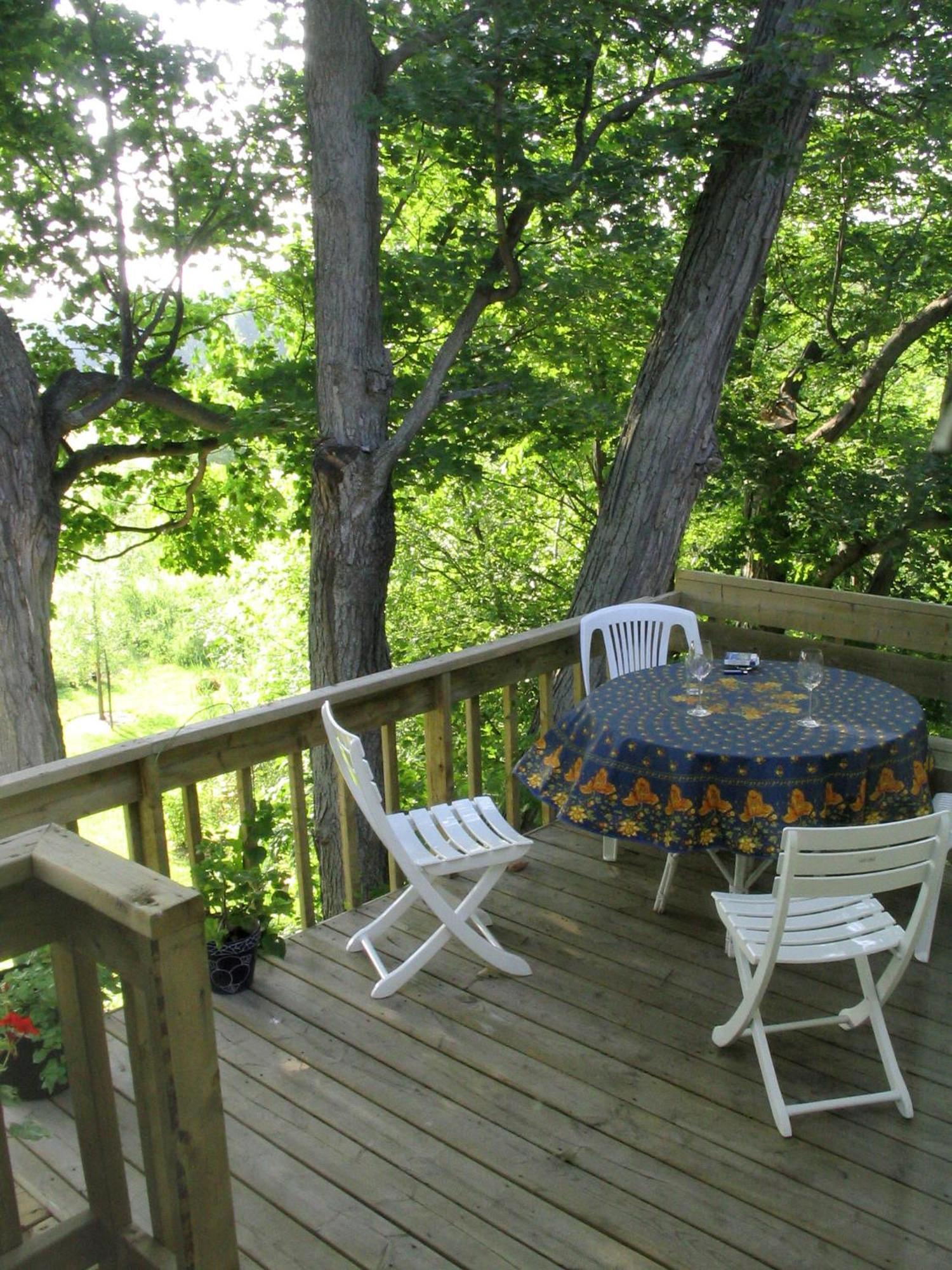 Le Passe-Partout Cowansville Exterior photo